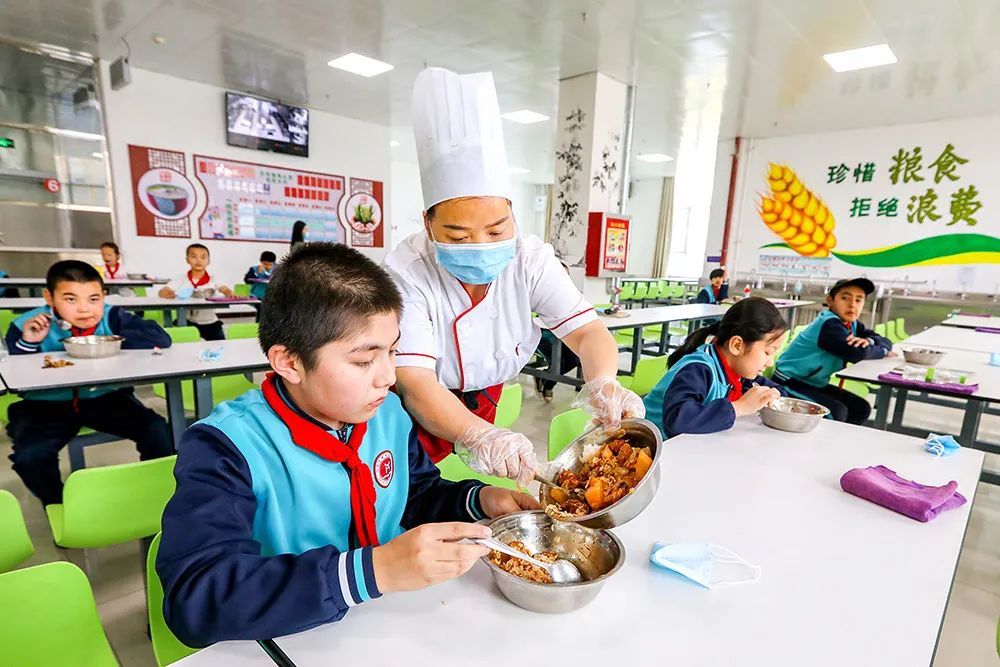 哈密市豫哈实验学校.