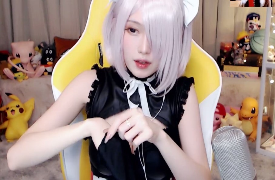 腐团儿难得一见的保留节目,不仅cos女仆玛修,还跳起