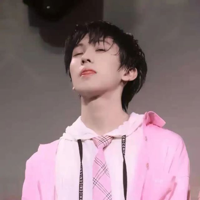 投稿69期into1林墨头像