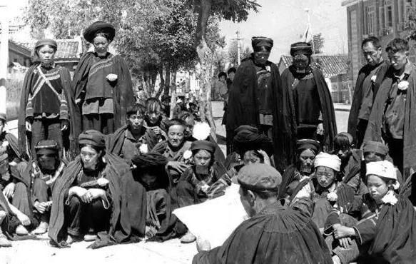 他是彝族的"骄子",原四川省副省长,官至副部,曾任凉山州州长