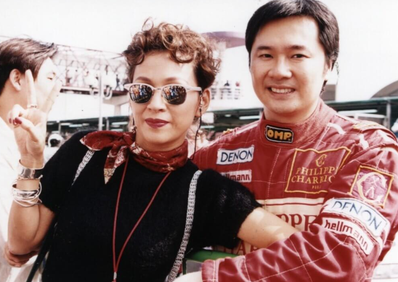 然而,余安安的付出没有得到回报,她跟李万祺后来产生了很多的矛盾,大