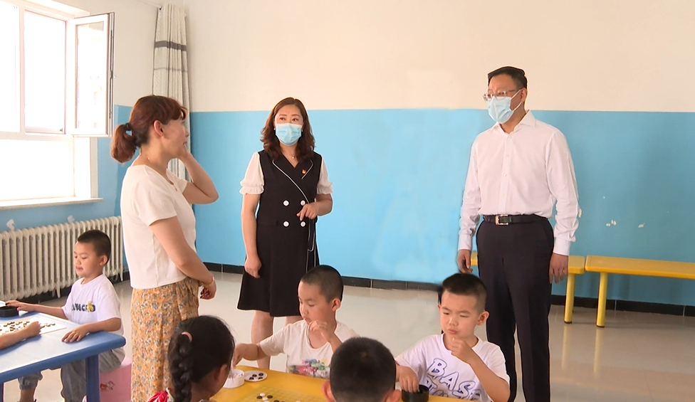 李旭到九师幼儿园,九师医院进行调研慰问