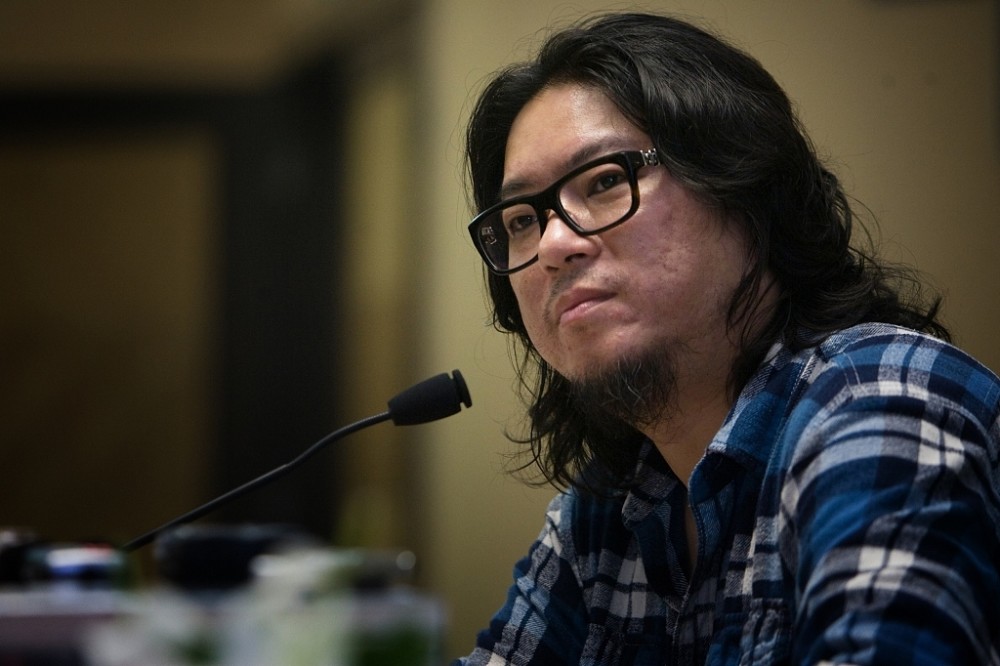 高晓松被扒曾参拜靖国神社,还对侵华战犯美化,国籍问题再惹争议