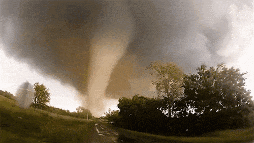 20天内三起龙卷风13死395伤遭遇龙卷风我们该如何自救