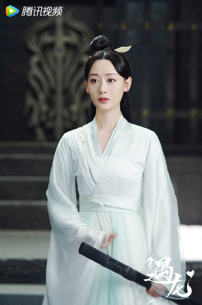 宋美洁新剧《遇龙》正在热播中 轻云师姐暖心上线