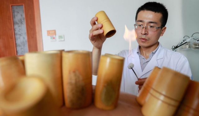 拔火罐时,吸出来的淤血是毒素吗?答案或许和你想的不一样_腾讯新闻