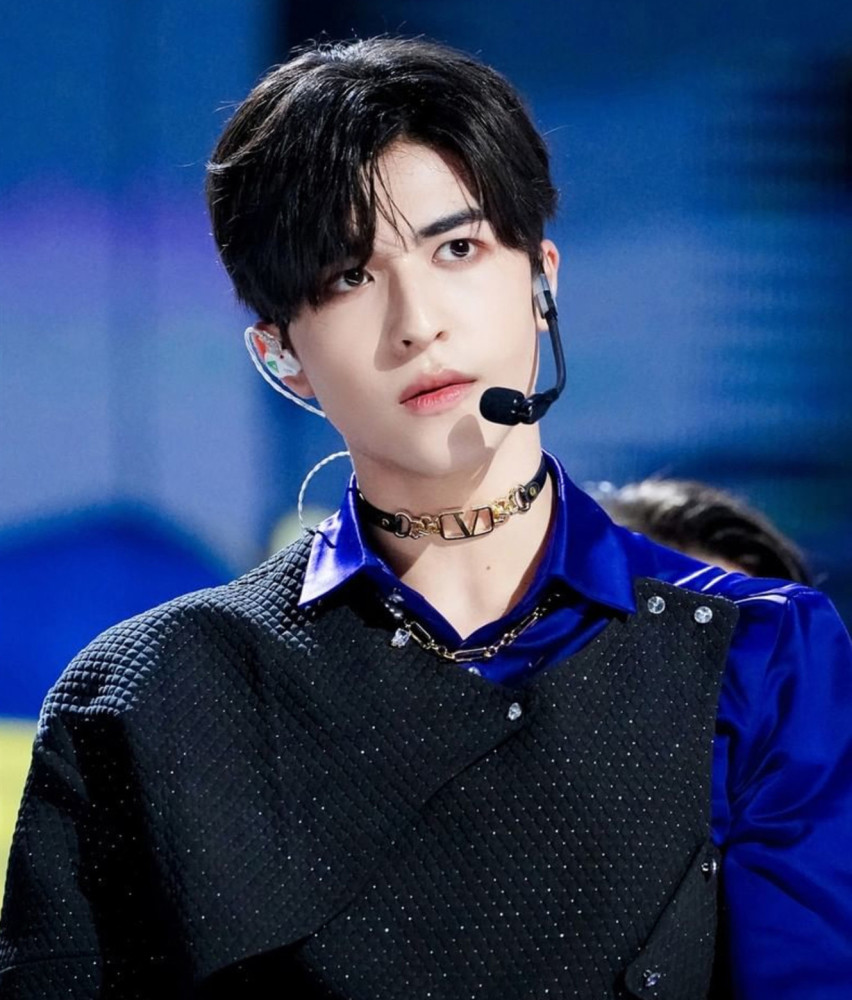 into1尹浩宇:因颜值太高实力常被忽视,宝藏男孩入股不亏_腾讯新闻