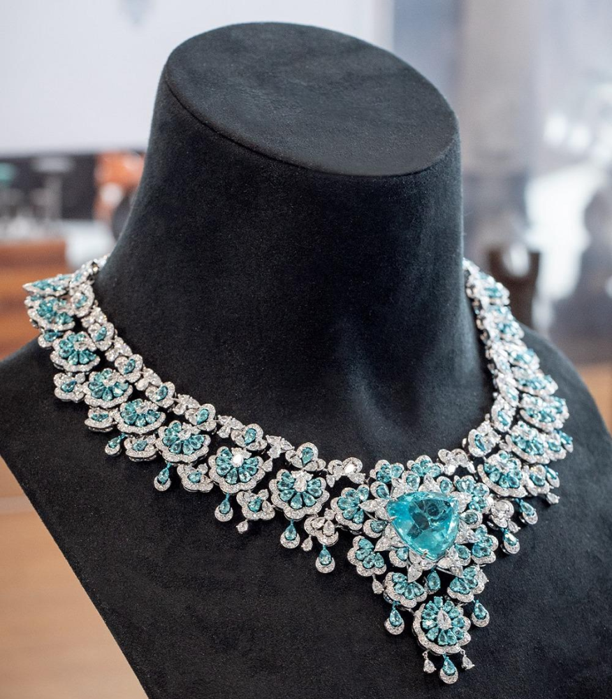 萧邦推出precious lace 高级珠宝系列新作