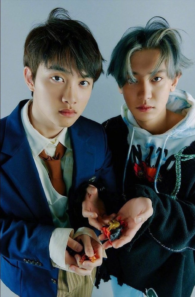 exo宣传照朴灿烈满眼温柔综艺和边伯贤发糖都暻秀美人痣抢镜电影感强