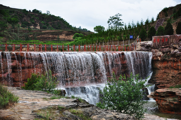 彭阳县居然藏着这么美的瀑布你见过吗