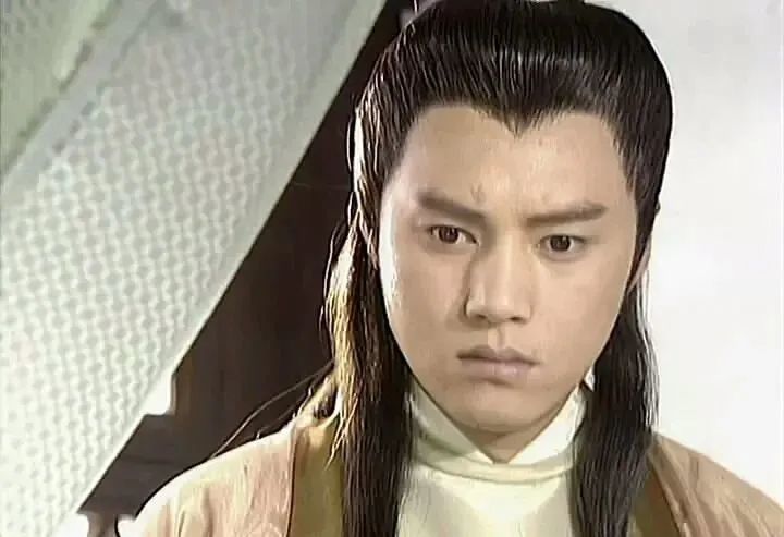 里的其他演员就落寞许多了,人设丰富程度一点不输朱允炆的朱棣,曾被评