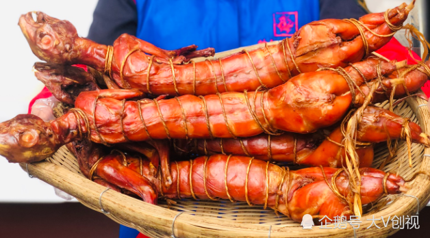 巴蜀名吃广汉缠丝兔的做法