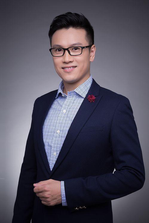 梁志皋离开了广东电视台到了广州电视台继续从事新闻类节目的主持工作