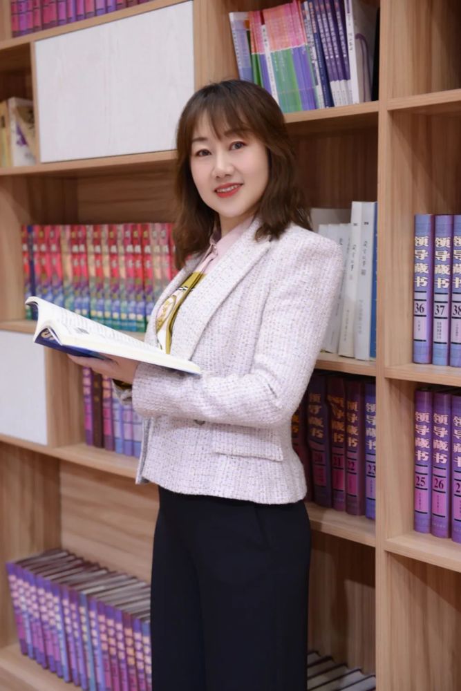 今天咱们先听听哈尔滨市第三中学高三数学备课组长李爽的秘籍.