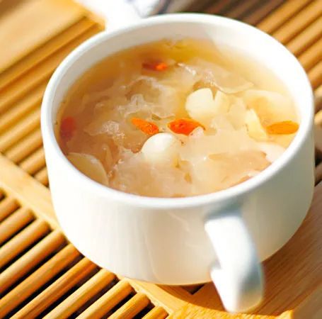 银耳莲子羹怎么做,银耳莲子羹怎么做粘稠