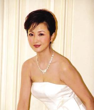 夫妻本是同林鸟,那胡紫薇是为何会做出这样一损俱损的行为呢?