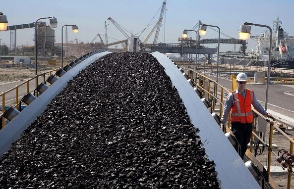 加拿大人口只有中国的33却是最发达7国之一他们靠什么赚钱