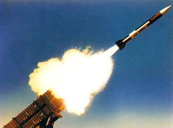 踢馆:红旗9和标准6都是远程防空导弹,但为什么红旗9没有弹翼?