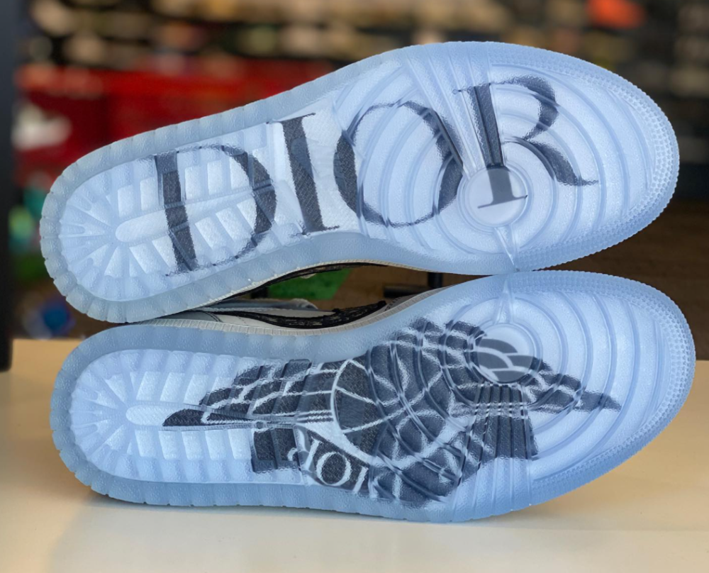 王思聪必冲diorxaj1联名芝加哥上脚曝光莆田工厂太快