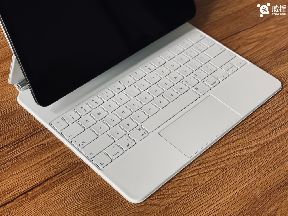 ipadpro129白色妙控键盘开箱图赏