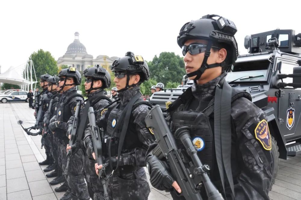 这场10多个警种部门联动参与的"对抗"太燃了!