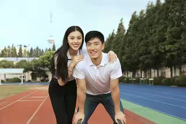 "我与葛天2014年5月恋爱,同年9月结婚,婚后因性格不合,于今天结束这段