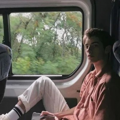 ins风欧美男生头像最新版欧美男生头像冷酷帅气真人图片