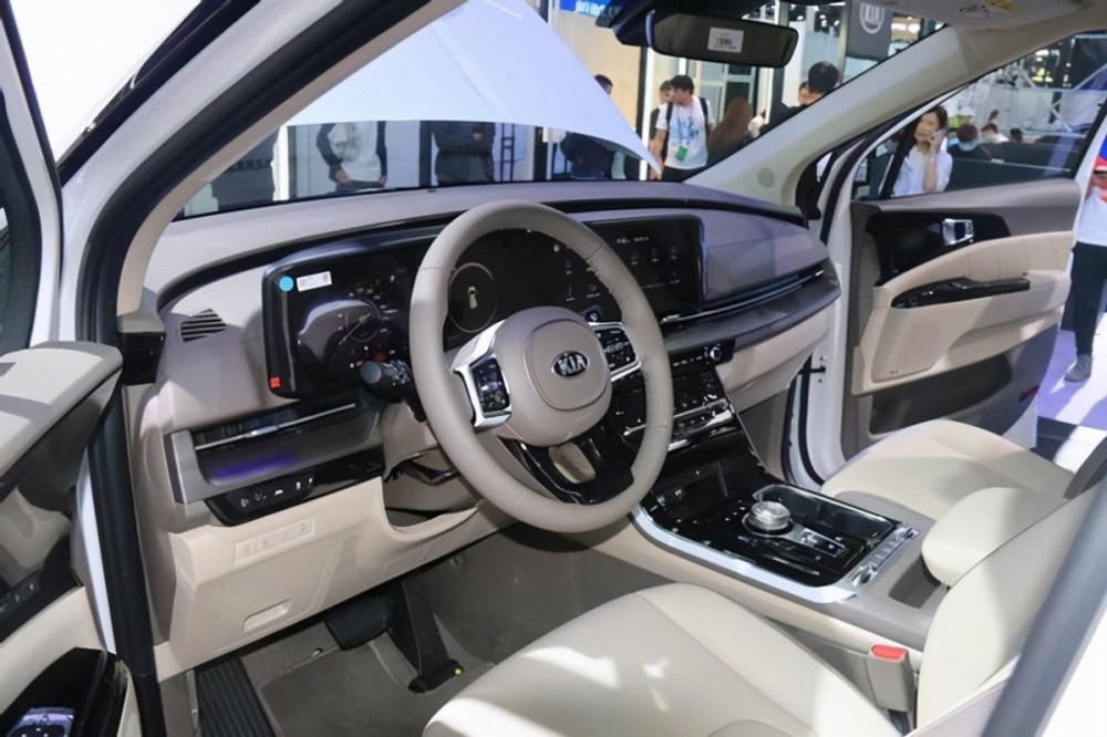 七座商务车排行榜_原创入手7座MPV,不但能拉人载货,座椅放倒就是辆拉货王