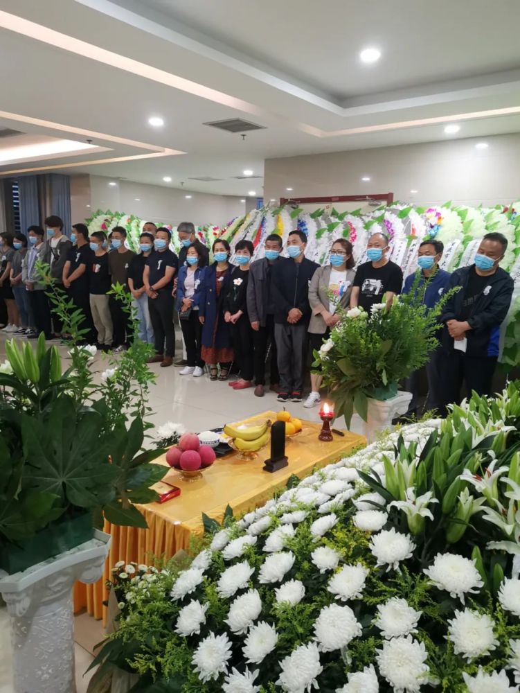 王红旭老师真英雄一路走好