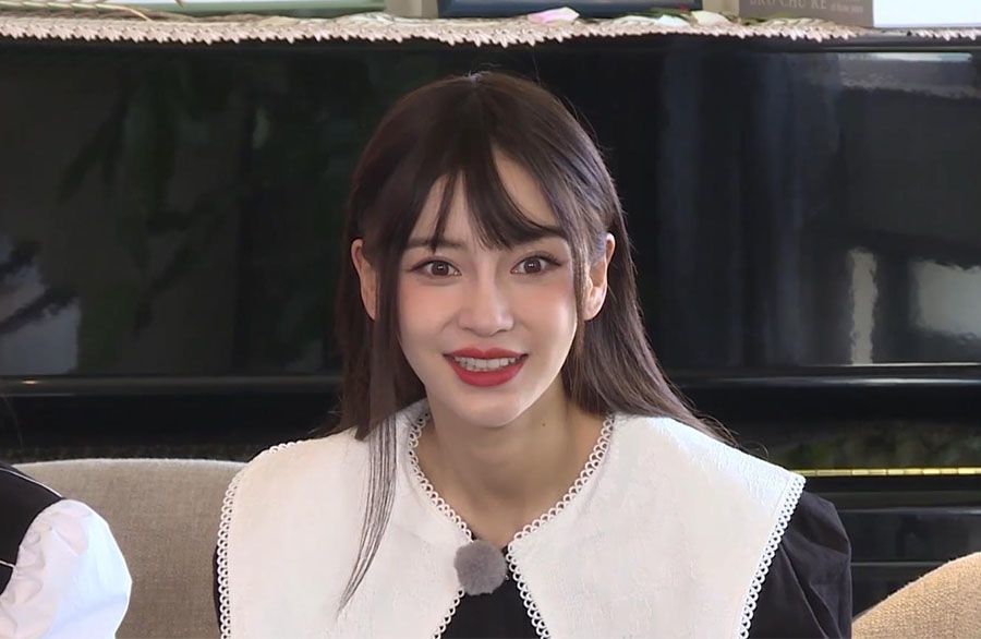 奔跑吧baby不再戴假发片露出额头后真实颜值藏不住