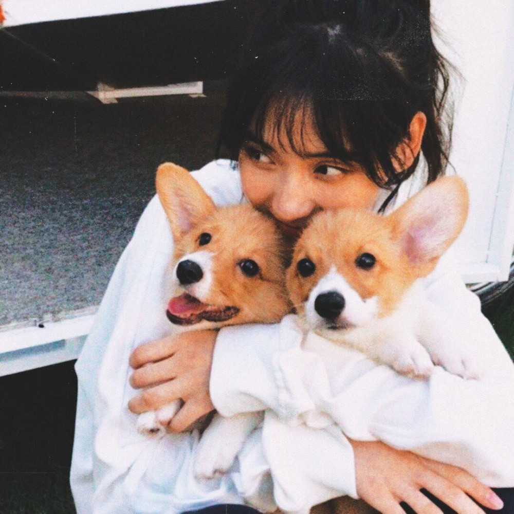 浪漫小众的女生头像