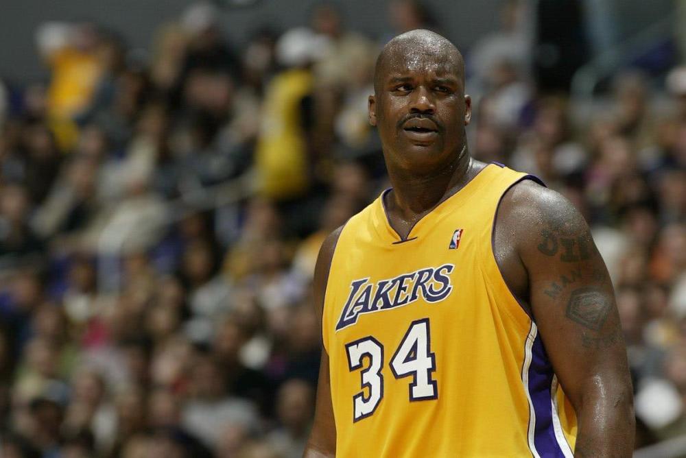  豪门底蕴！奥尼尔晒出两组NBA巨星阵容，湖人球星对抗历史五巨头