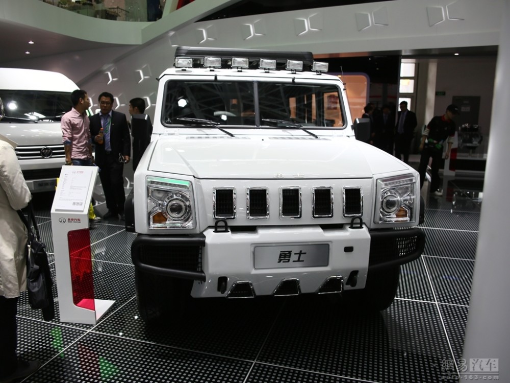 造型很硬派售价1048万起北京汽车制造厂新款勇士了解下
