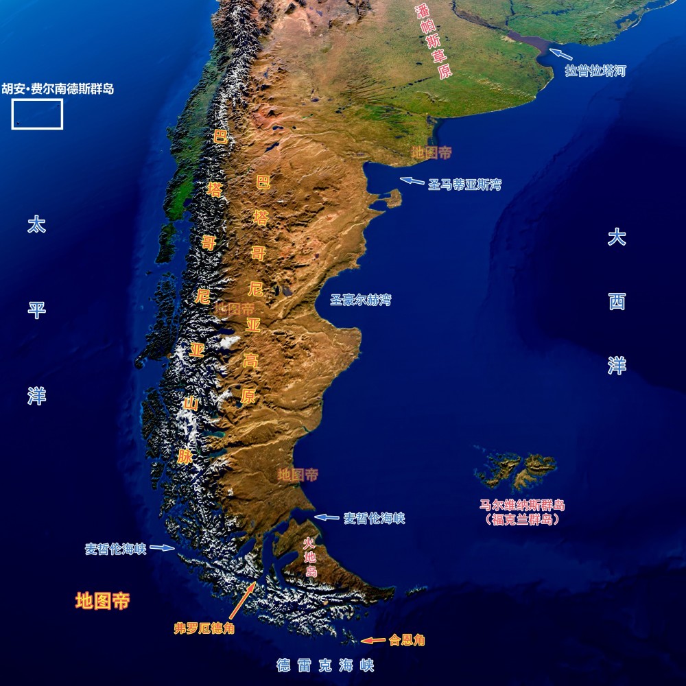 鲁宾逊克鲁索岛西南1公里是圣克拉拉岛,面积约2.