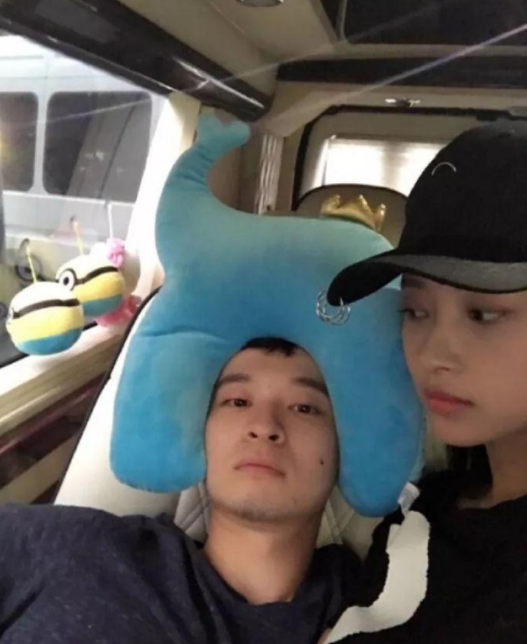 董子健晒全家福为孙怡卡点庆生甜蜜表白老婆一家三口同框温馨幸福