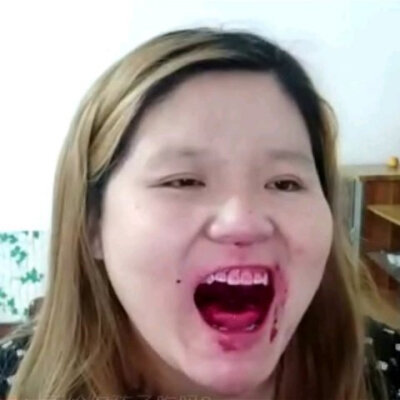 对于这种比较另类的主播,社会上的声音也是各种各样的都有.