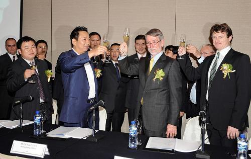 原形毕露,座驾1300万,跟12名女星有过关系|刘汉|汉龙集团|黑社会|四川