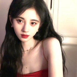 鞠婧祎头像氛围感十足