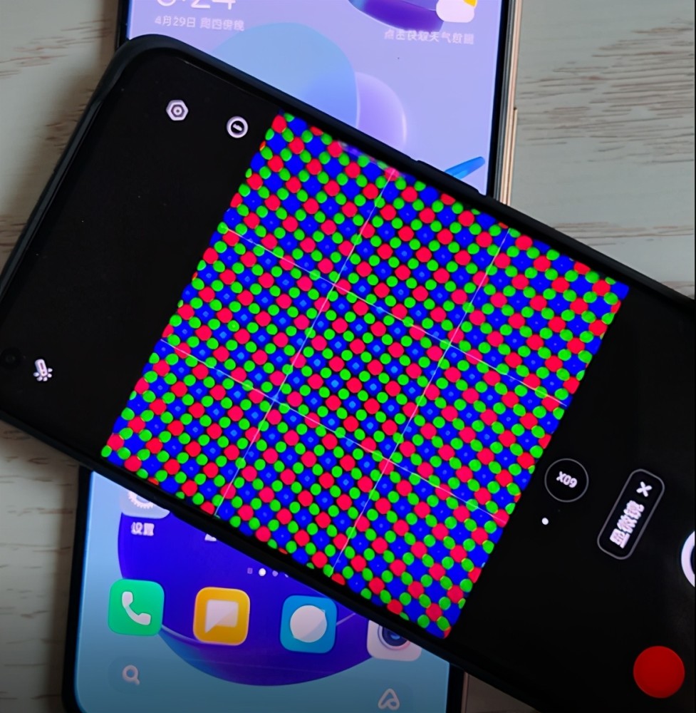 小米11ultra毫无疑问屏幕是最好的,三星e4钻排屏幕,目前三星外售屏幕