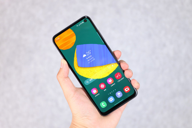 尽享新时代移动互联体验三星galaxyf525g评测