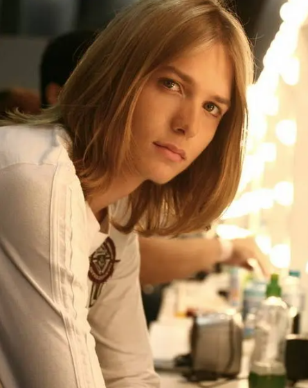 莲花小王子近照曝光秃头油腻帅气不再粉丝曾有多爱现在就跑得有多快