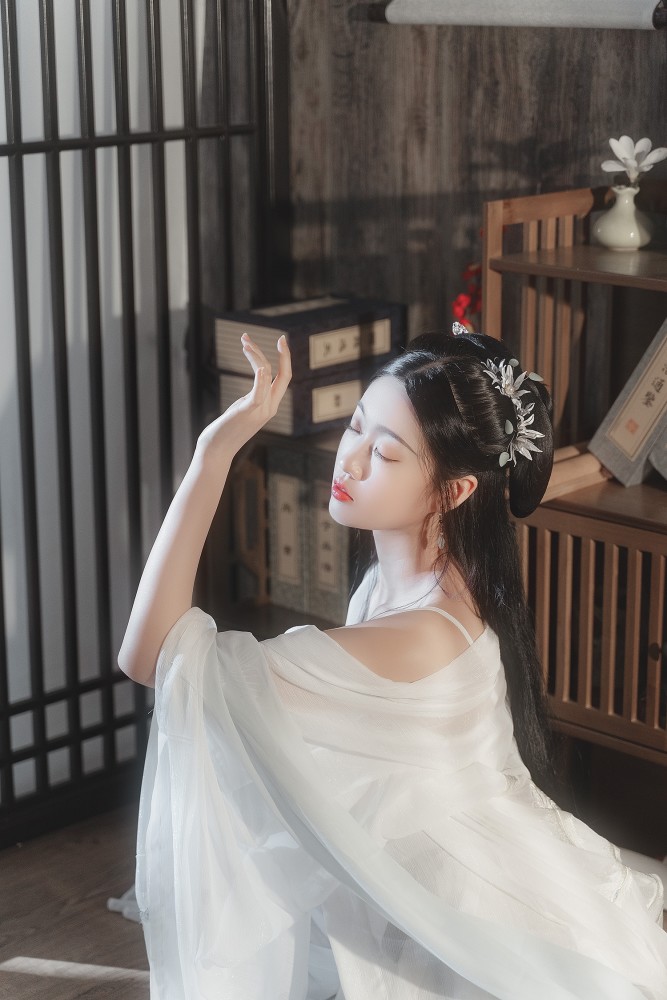 古风真人女生头像:一别两宽,各生欢喜