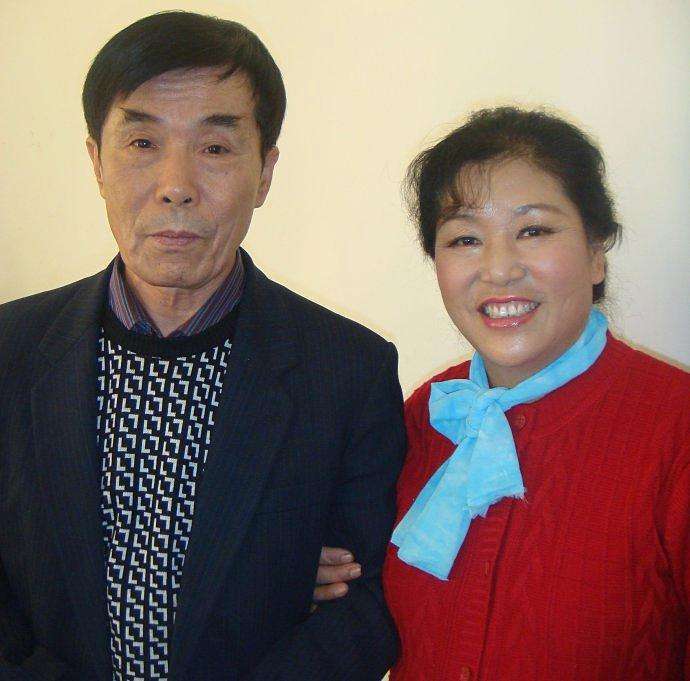 国家一级演员何树成,父亲同居12年情人去世,亲妈让他披麻戴孝