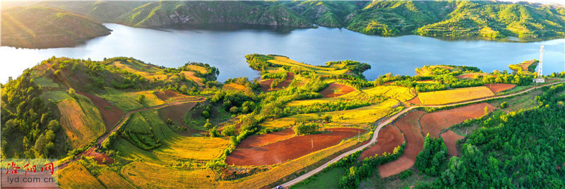 洛阳汝阳县前坪水库美如画