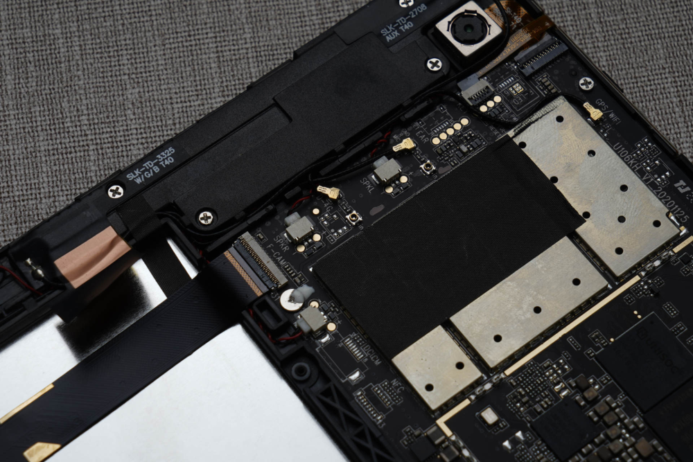 千元平板做工不好台电t40拆机图来了这高集成度太秀了