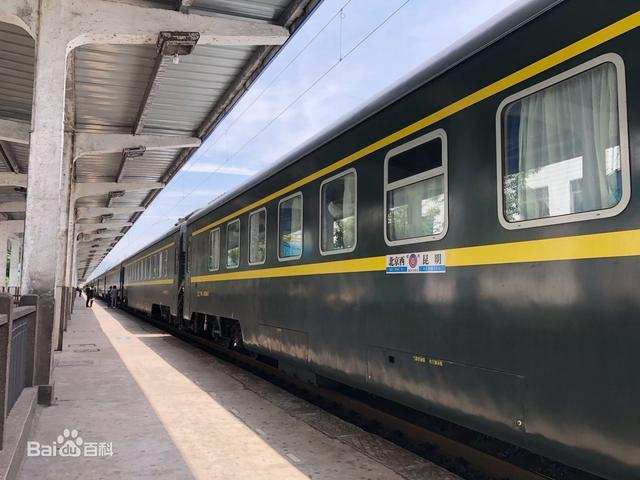 "世界锑都",冷水江市拥有一座建筑面积3万平方米的一等火车站 – 钦点