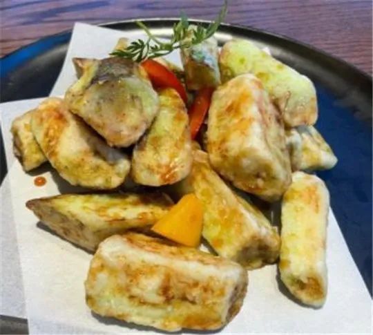 冰川茄子,裹上酥脆的外衣,味道也十分惊艳,外焦里嫩,一定要尝尝.