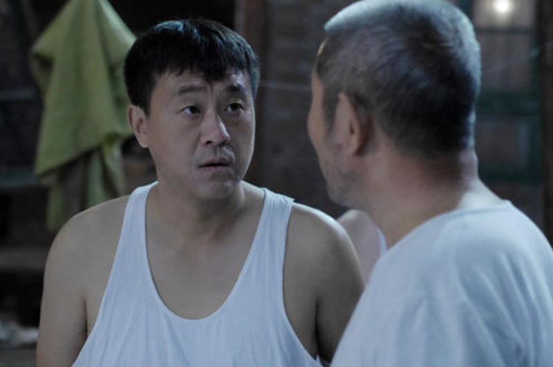 影视作品产量不高,但基本每一部都是经典,回过头再看,当年李海洋选择