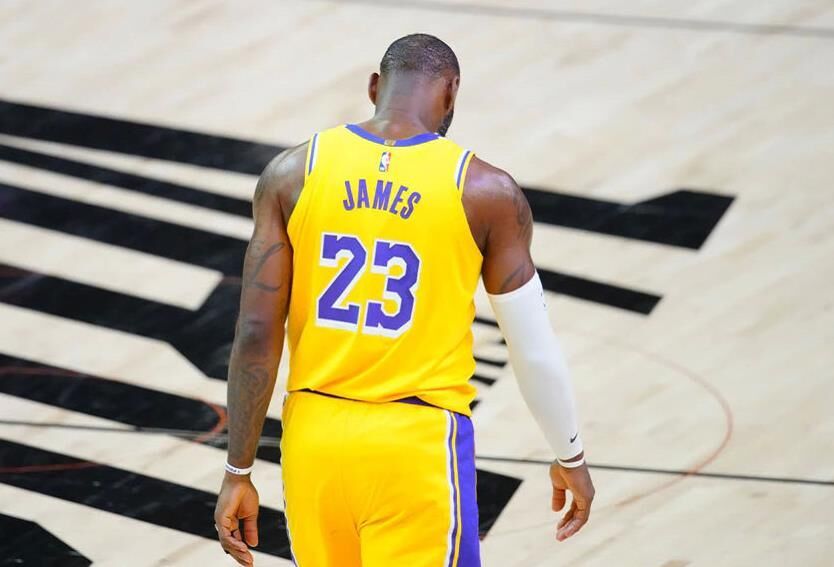 篮网 NBA惨败！两大流量球队均被淘汰，篮网或成最大赢家