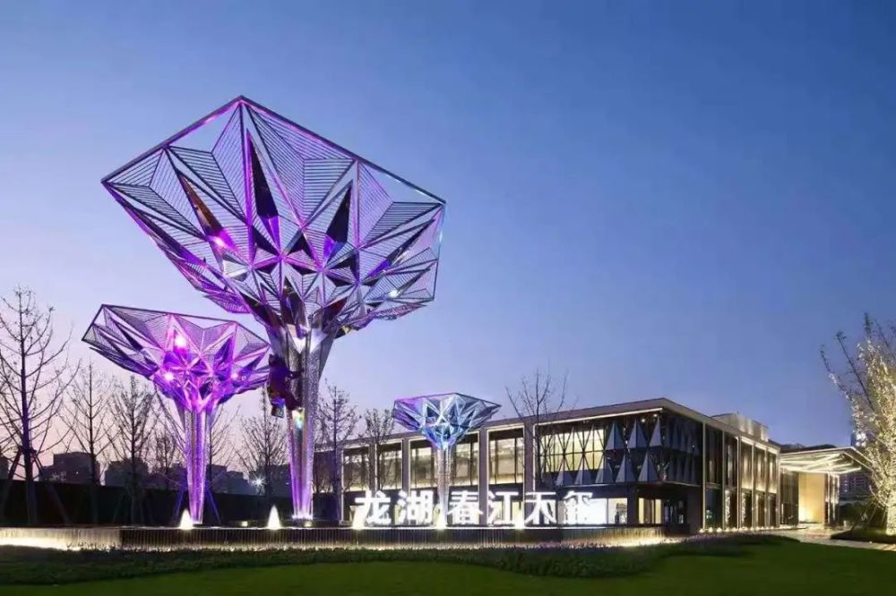 马栏山"三剑客"新力月湖郡,合能枫丹宸悦,当代府momΛ,均是新盘首推